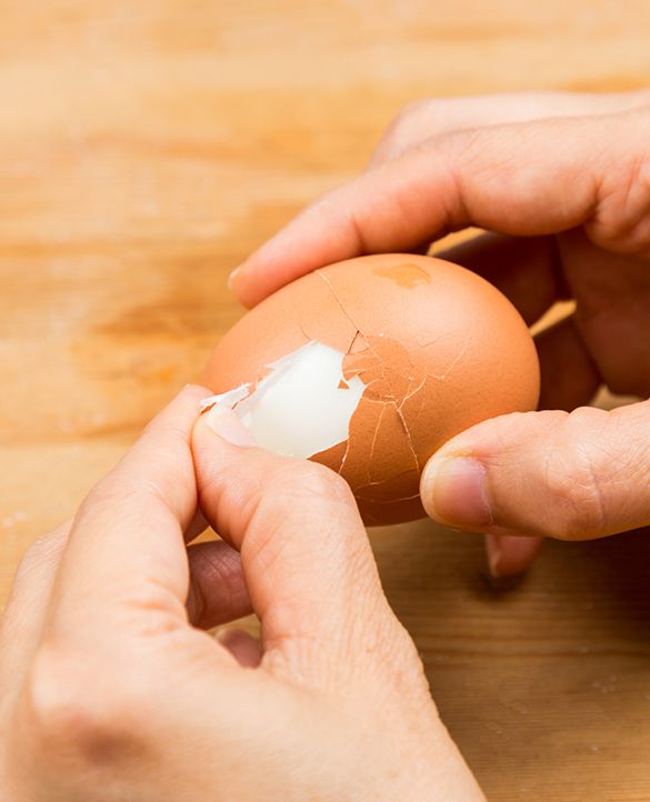 Consejo sobre cómo pelar el huevo más fácilmente, con sal